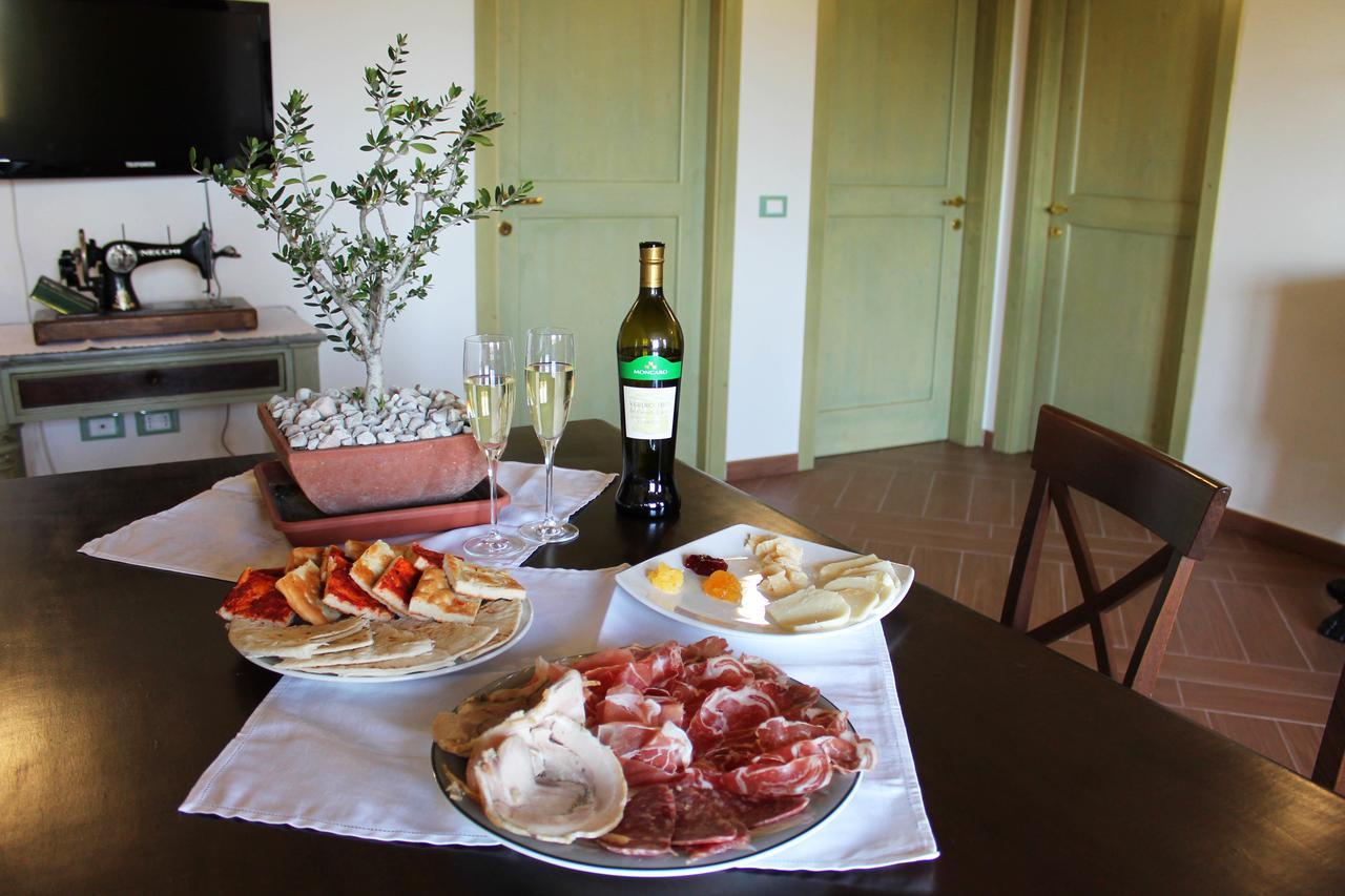 B&B Agli Ulivi Di Mascio Ostra Vetere ภายนอก รูปภาพ